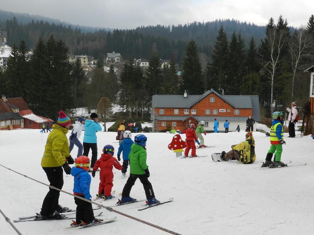 Chalupa U Beranu Hotel Harrachov Exterior photo